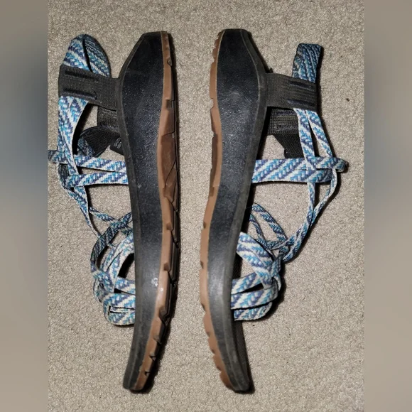Women's Chacos size 11 - Picture 2 of 3